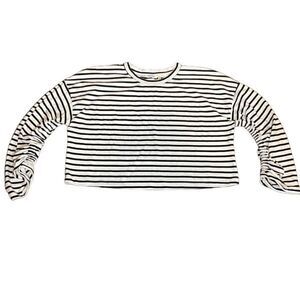 THURSDAYS OVERSIZED BLACK and White Crop Top Size Large